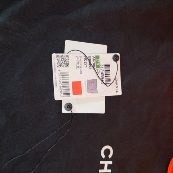 CHANEL Orange Tote Bag with Neon Accents - Picture 2 of 9